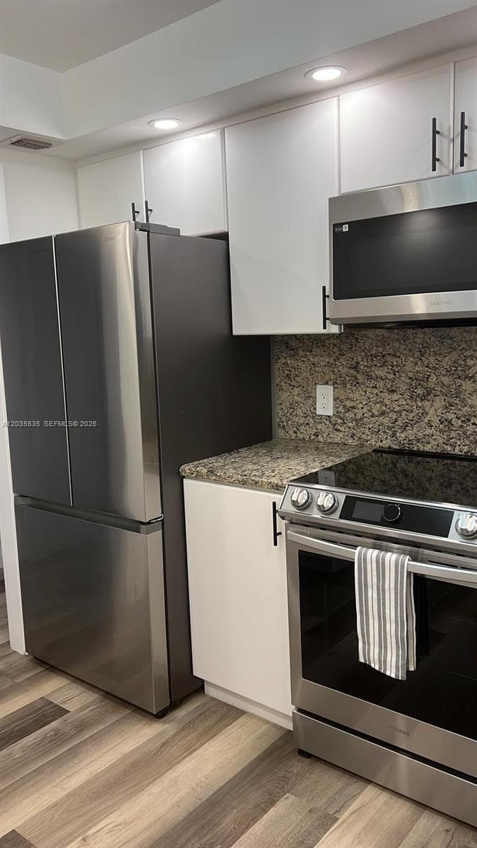 3800 S Ocean Dr 1808 photo 4
