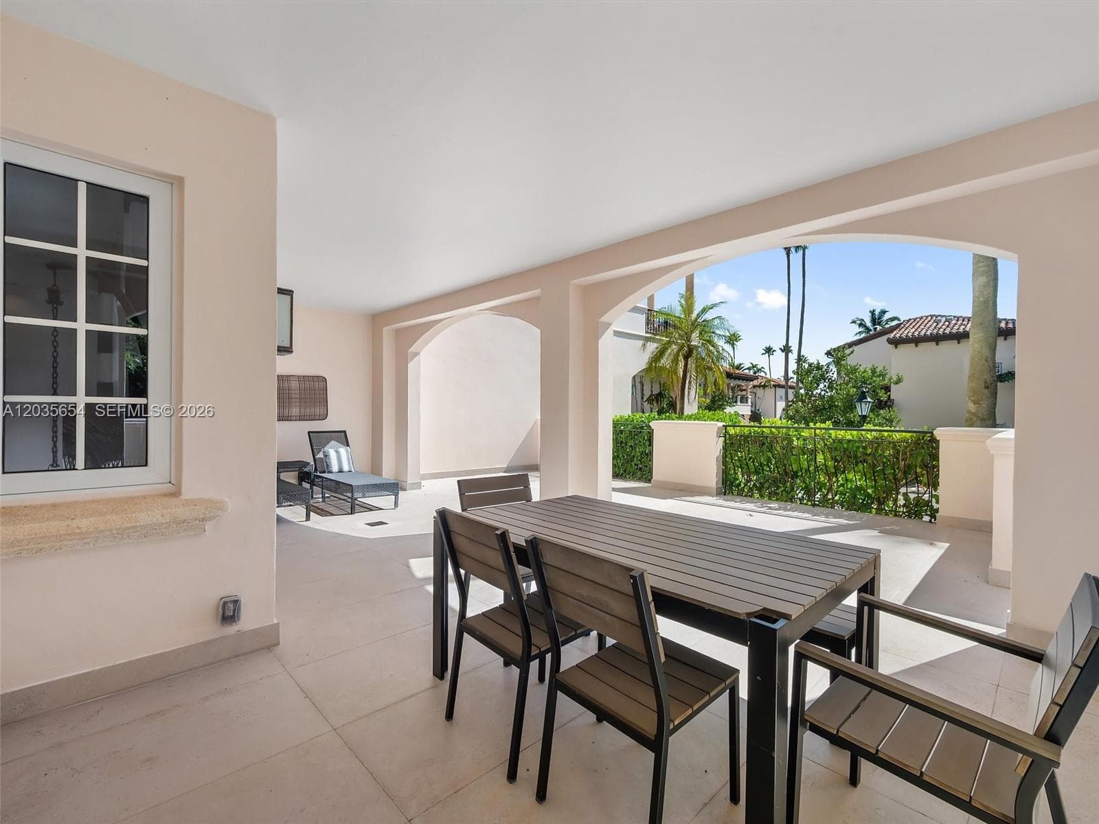 19116 Fisher Island Dr #19116 3