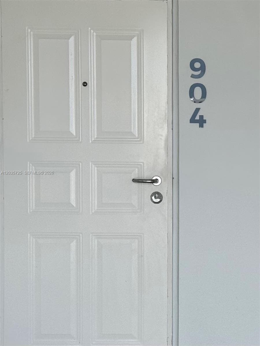 121 Golden Isles Dr 904 photo 23