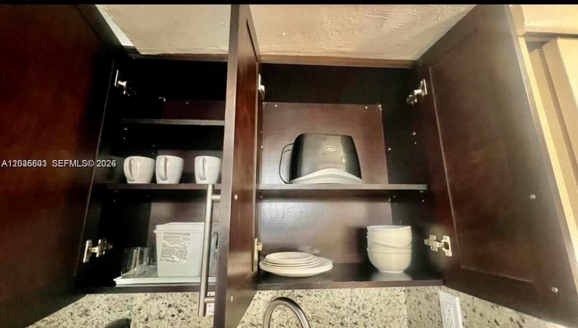 19201 Collins Ave 942 photo 10