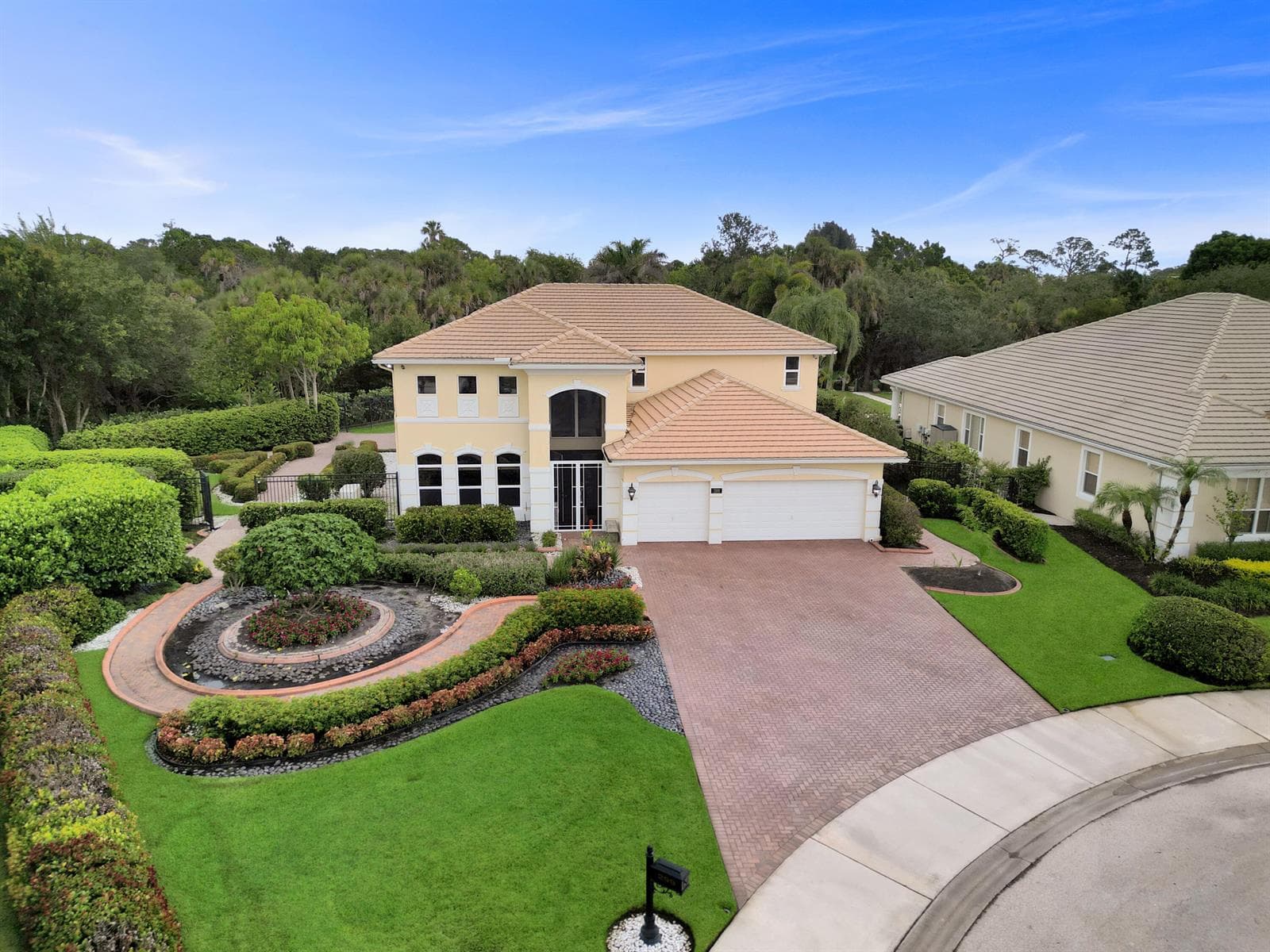 299 SW Lost River Road 5