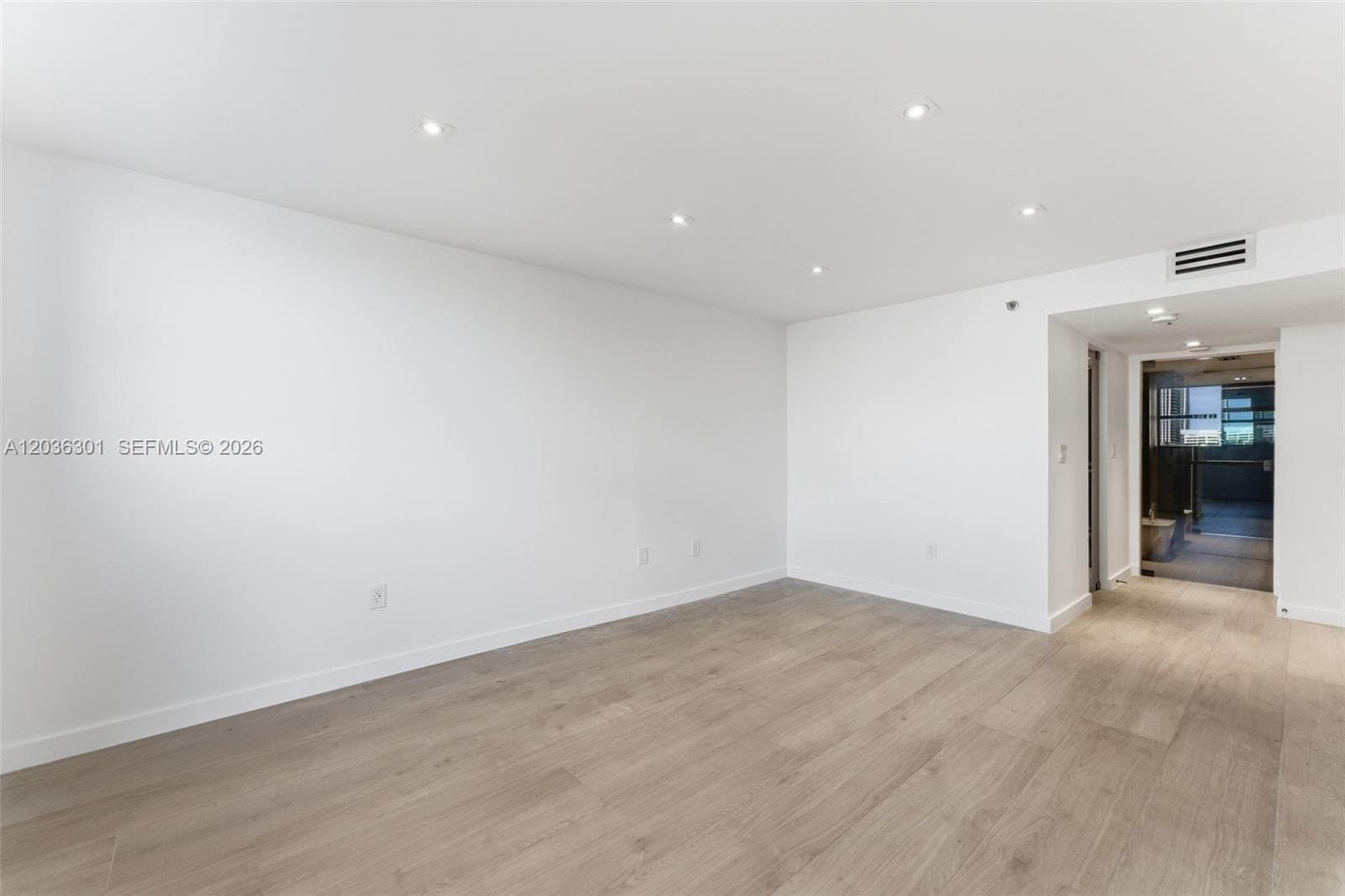 801 N Venetian Dr 308 photo 9