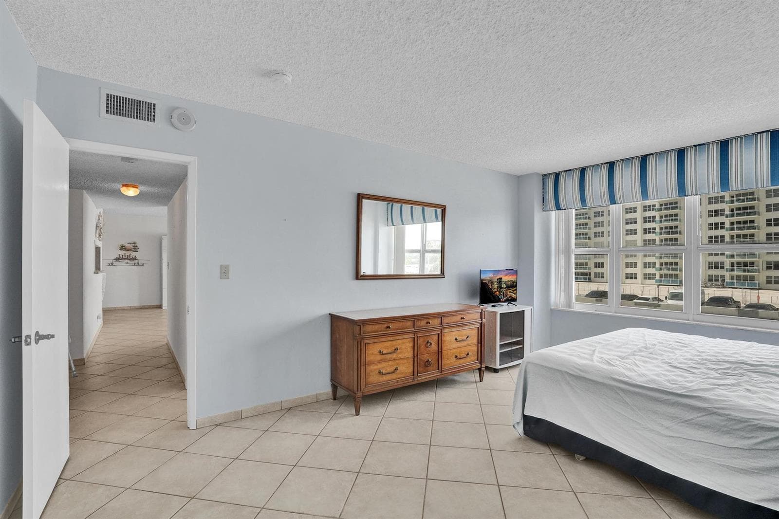 4010 Galt Ocean Drive 310 photo 22