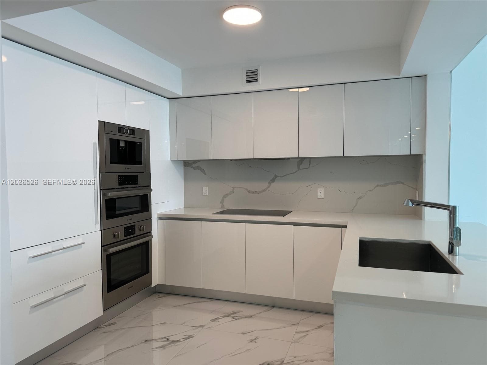330 Sunny Isles Blvd 5-1003 photo 7