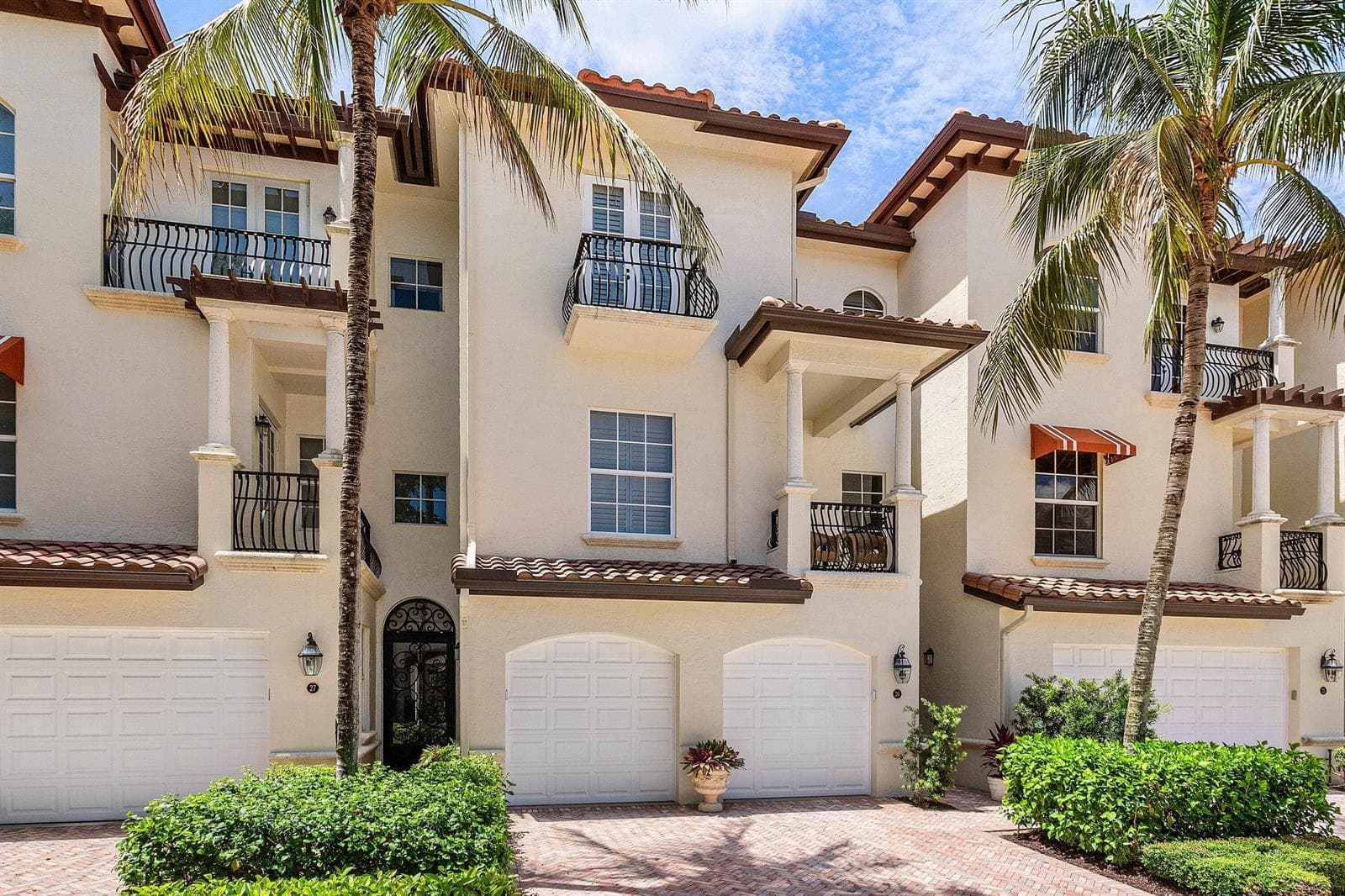 26 Marina Gardens Drive 3