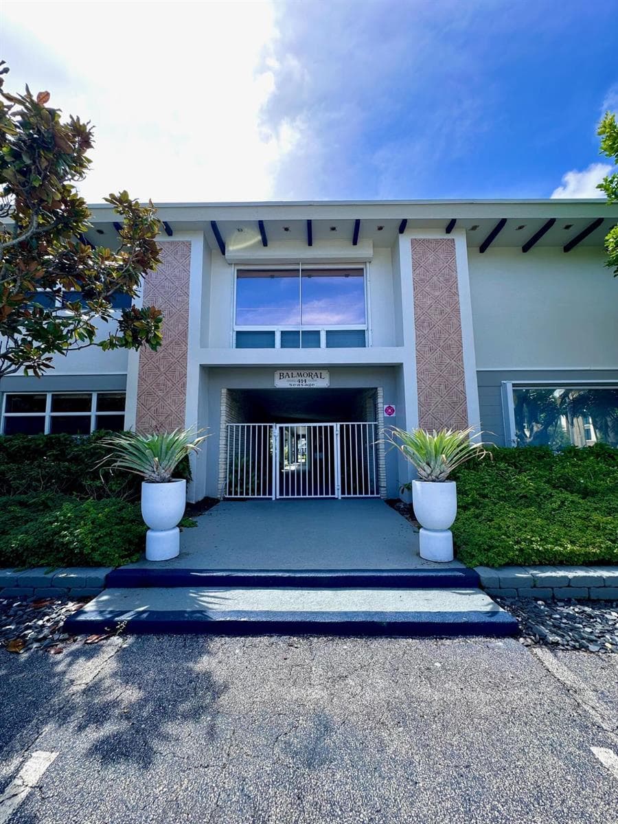 414 Seasage Drive #0030 2