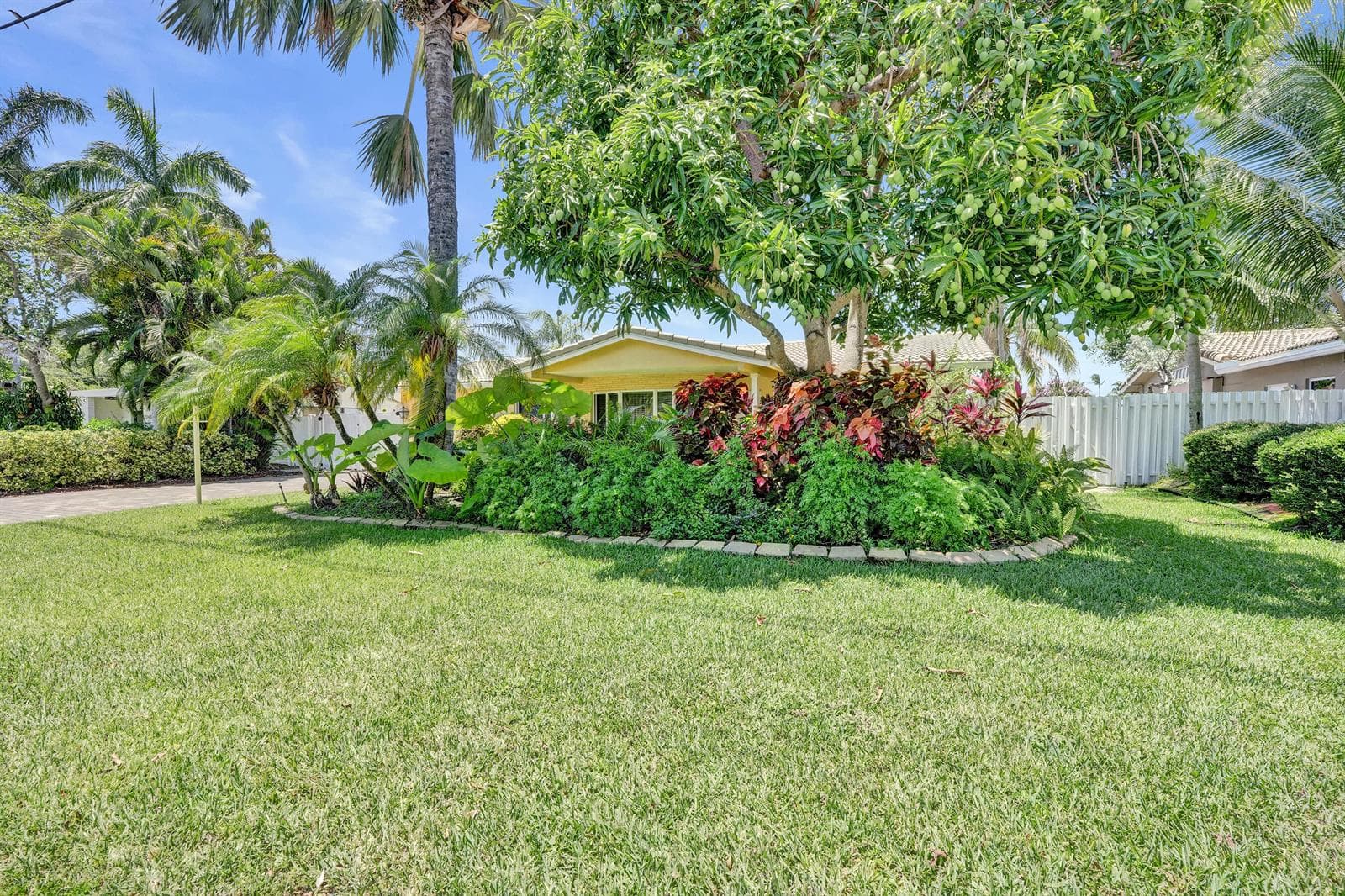 2265 SE 12th 1