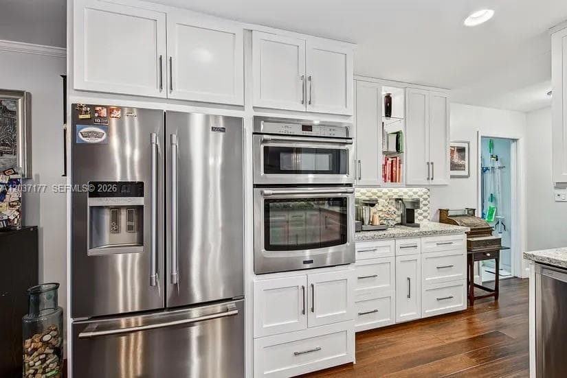 2125 NE 17th Ter photo 19