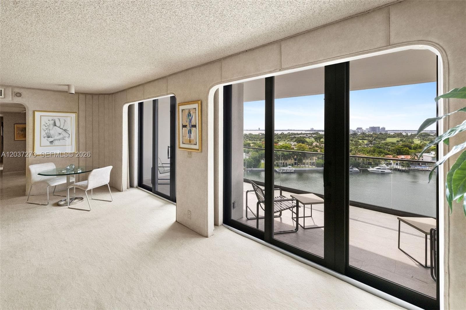 5500 Collins Ave #1401 3