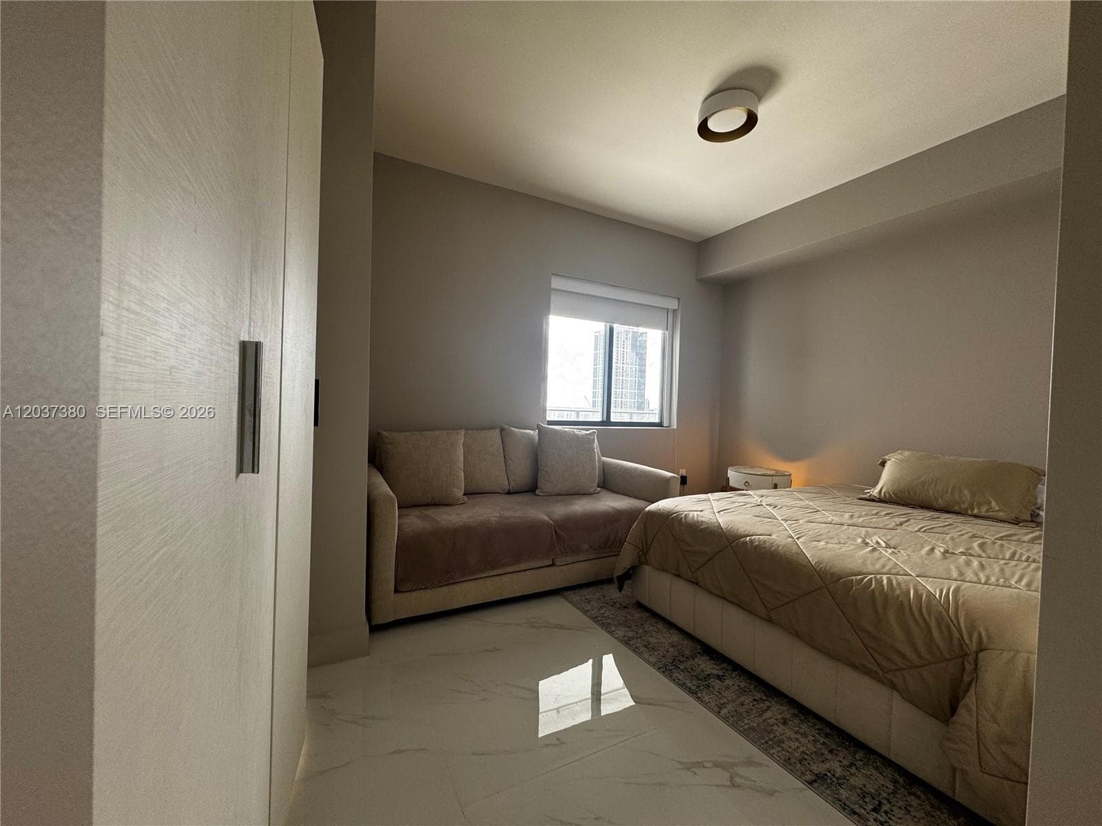 700 NE 23 2206 photo 20