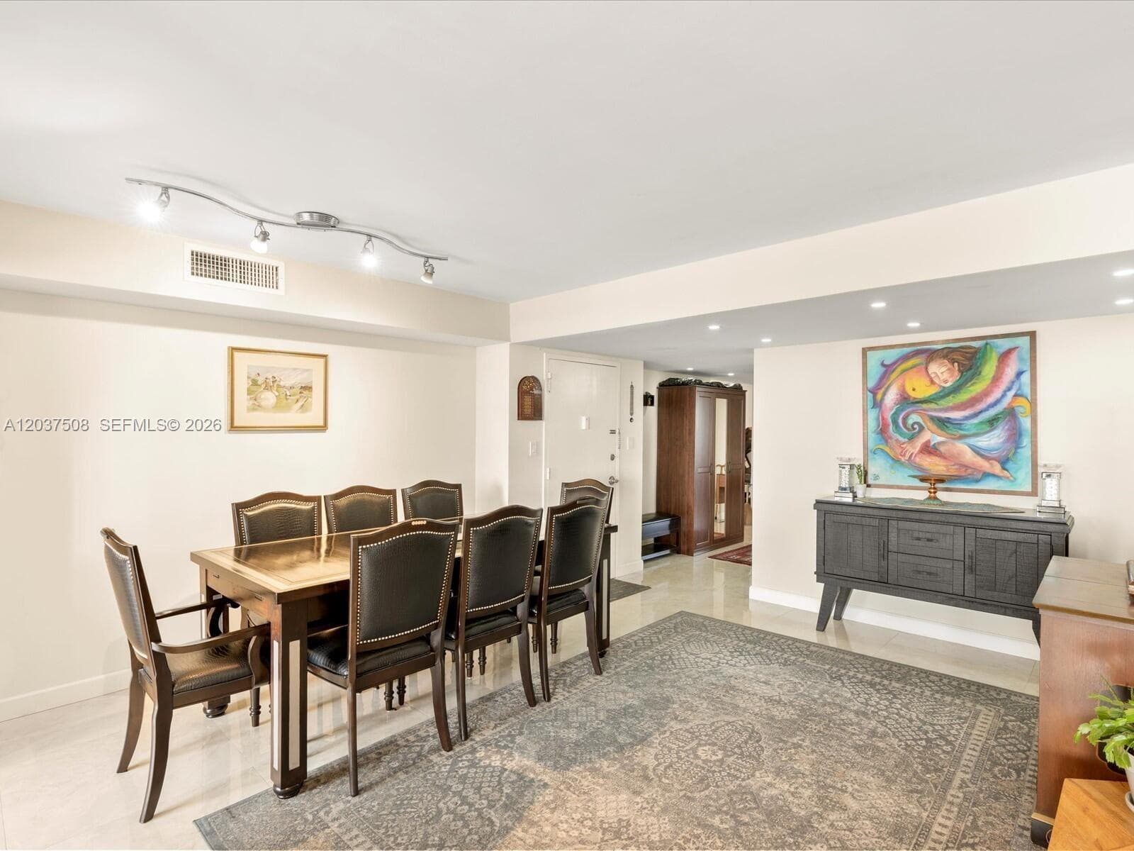 18071 Biscayne Blvd #1401 4