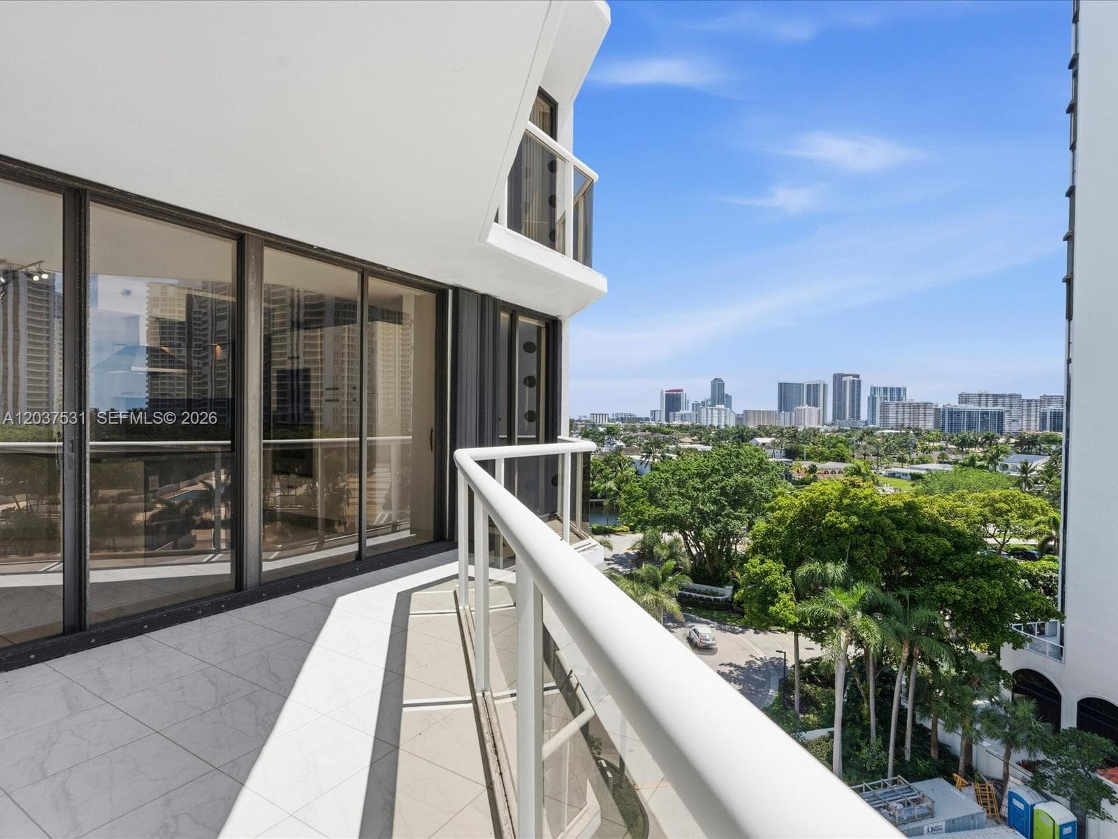 3610 Yacht Club Dr #702 2