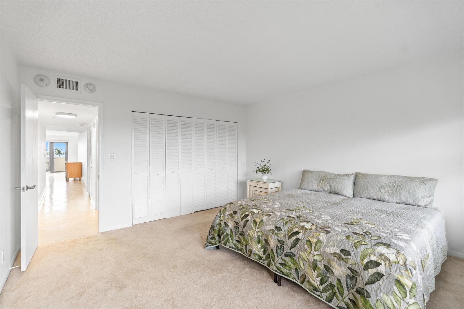 5100 N Ocean Boulevard 517 photo 23