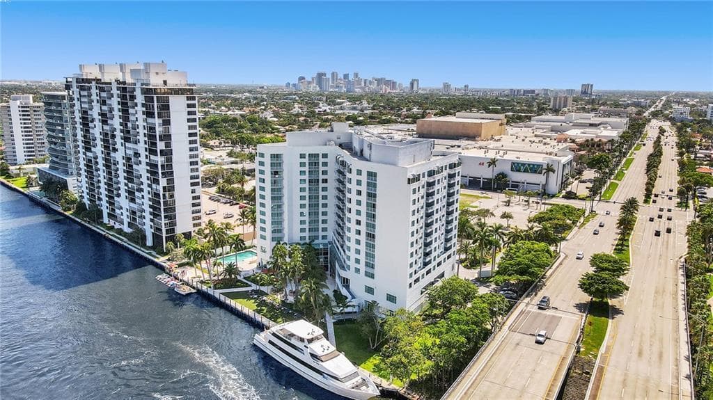 2670 E Sunrise Boulevard 323 photo 19