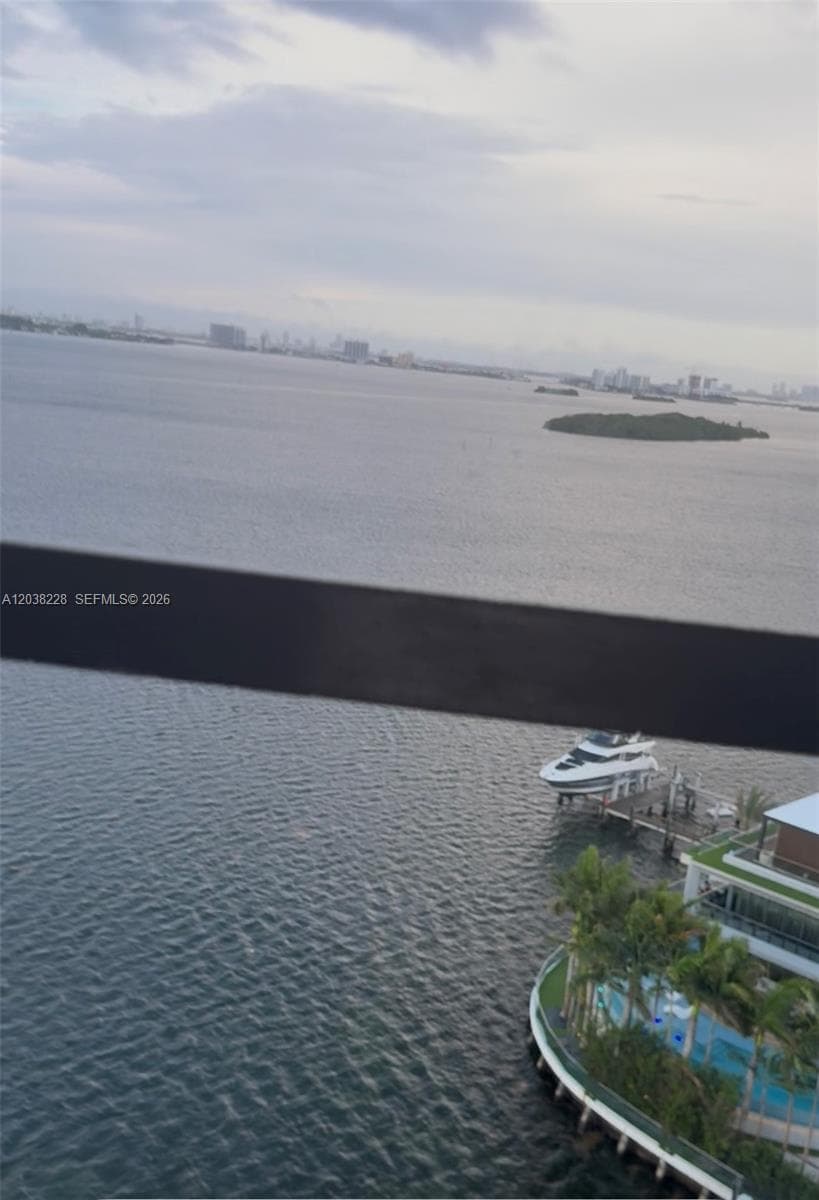 11930 N Bayshore Dr #PH-8 1
