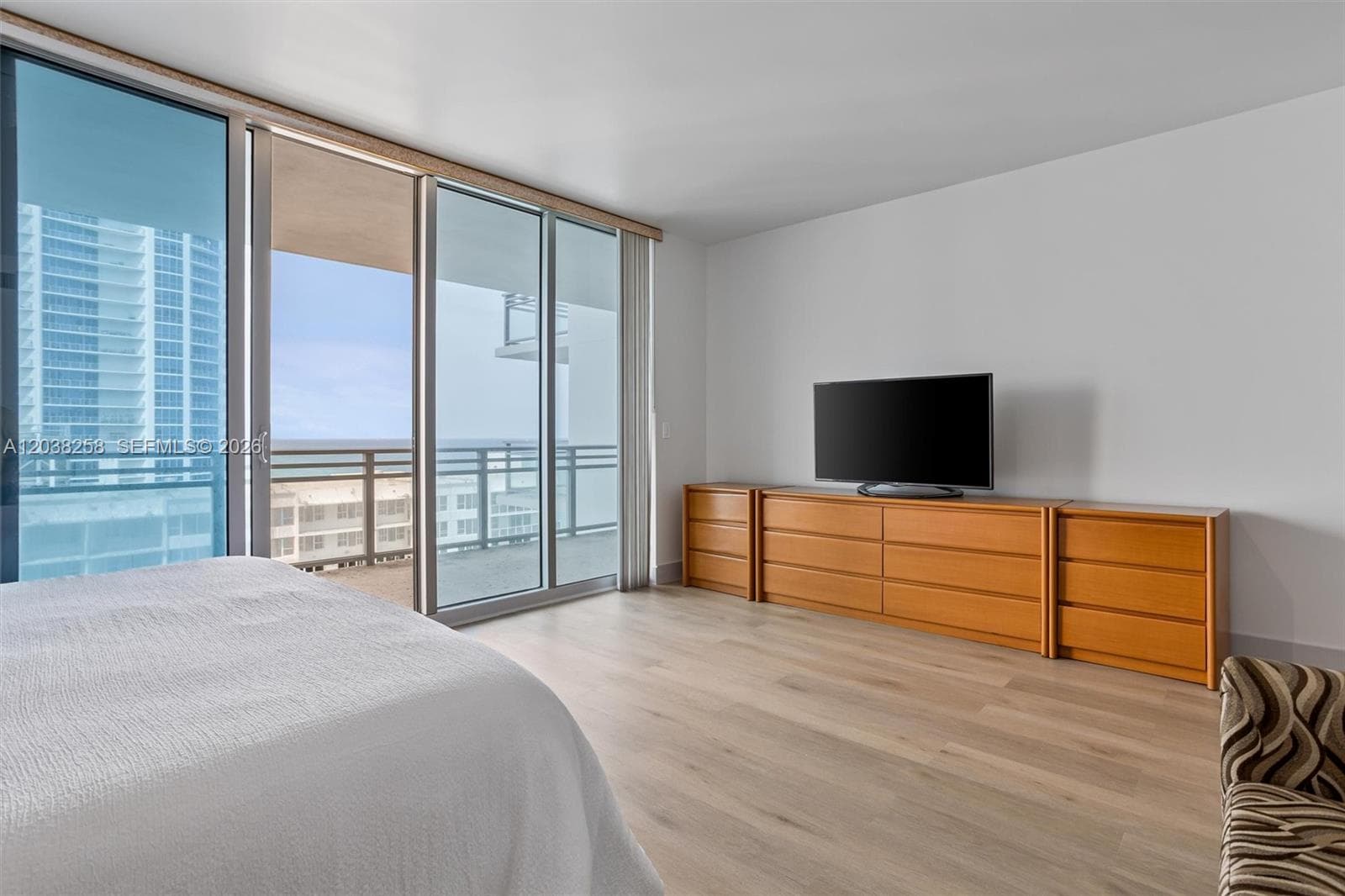 3535 S Ocean Dr 1703 photo 13