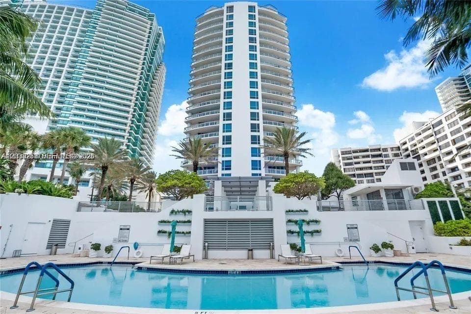 3535 S Ocean Dr 1703 photo 17