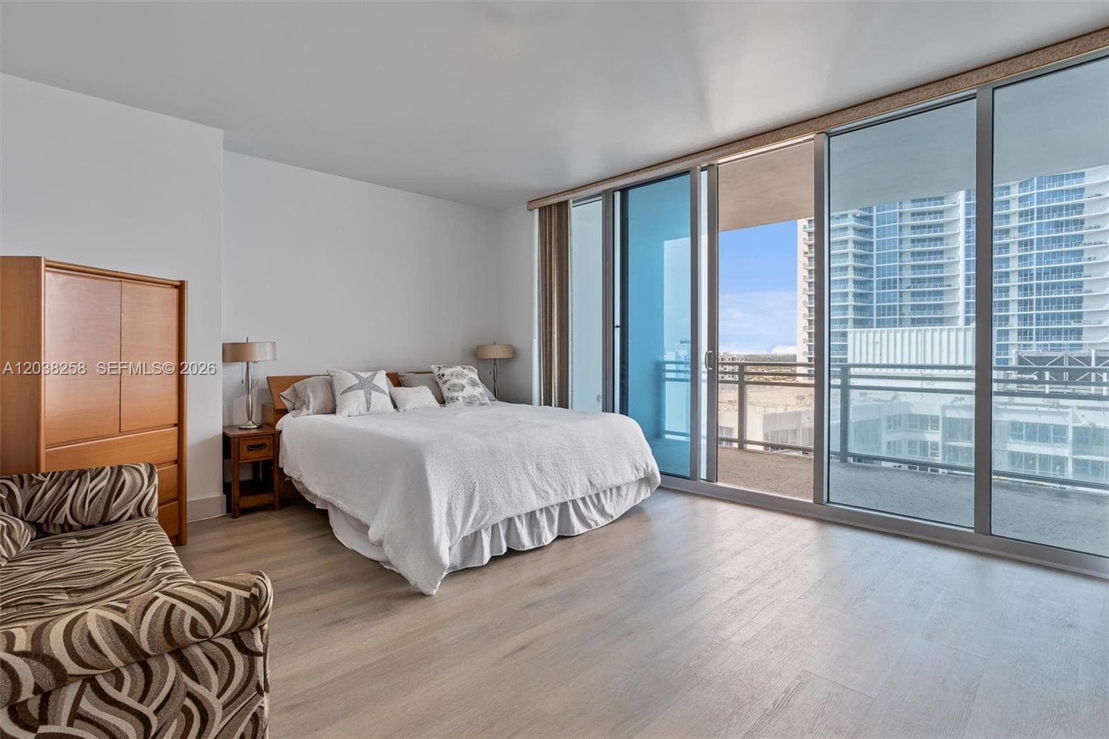 3535 S Ocean Dr 1703 photo 12