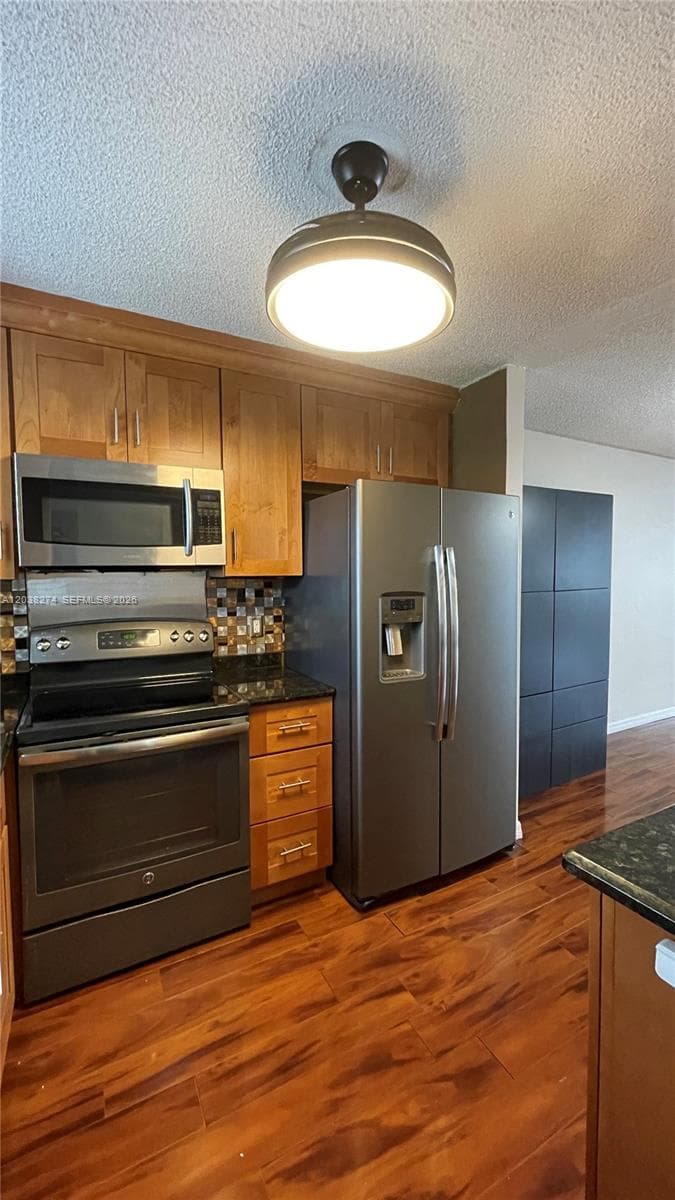 531 W Kalmia Dr #5 5