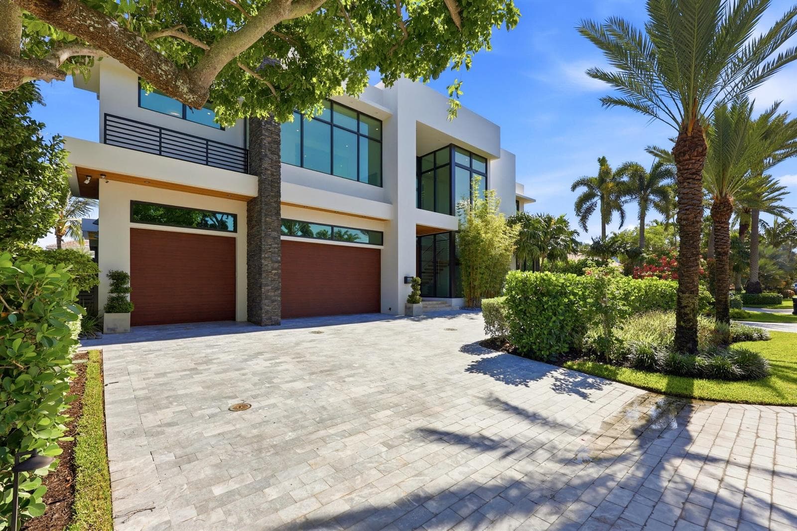 2863 NE 27th 1
