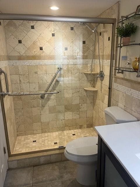 1160 Hillsboro Mile #204 5