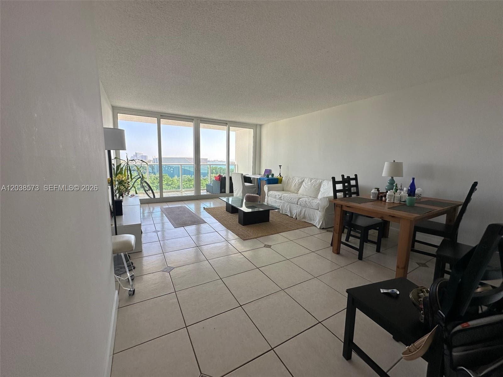 100 Bayview Dr 823 photo 2