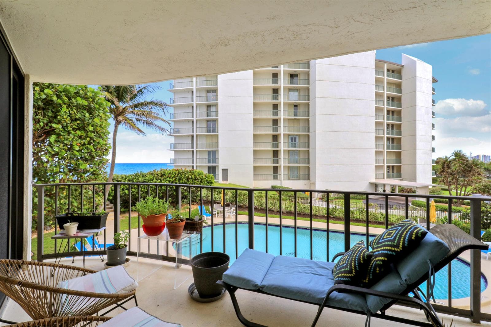 5420 N Ocean Drive 204 photo 10