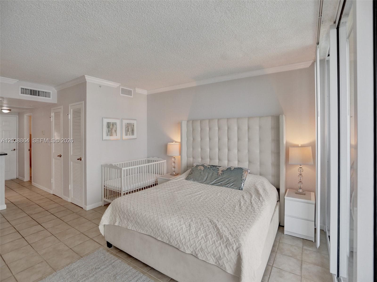 2501 S Ocean Dr 605 photo 4