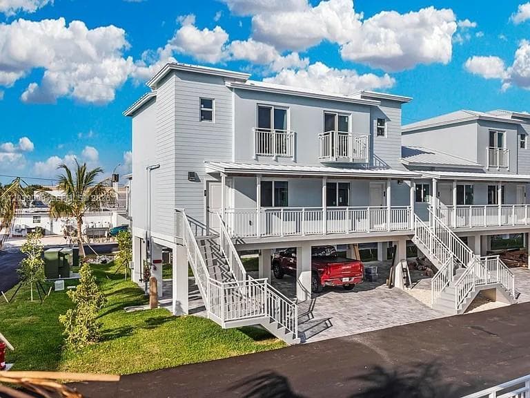 10877 Overseas Hwy #37 1