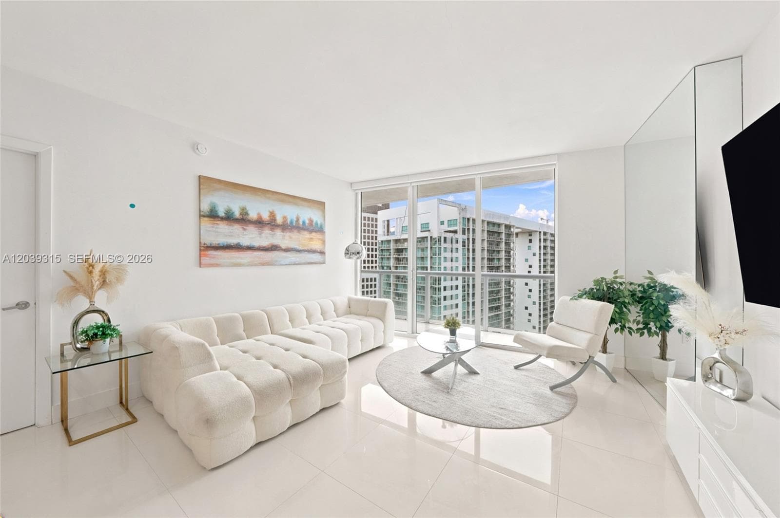 485 Brickell Ave 3707 photo 9