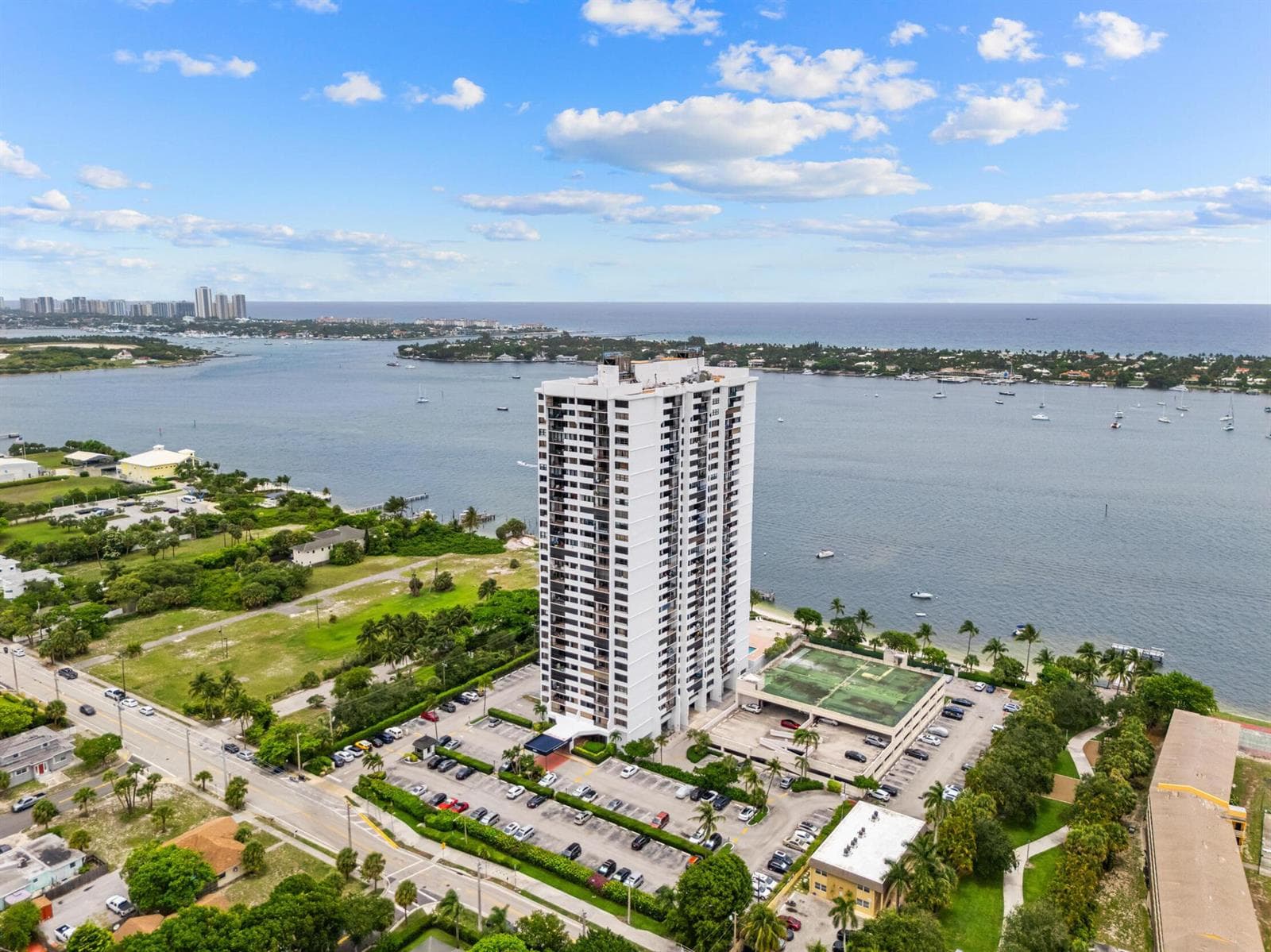 5600 N Flagler Drive #402 1