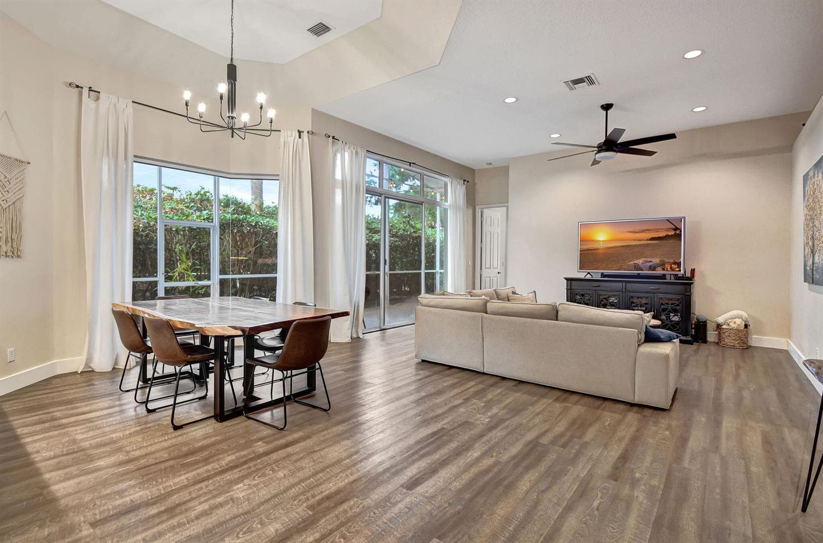 23437 Water Circle 4