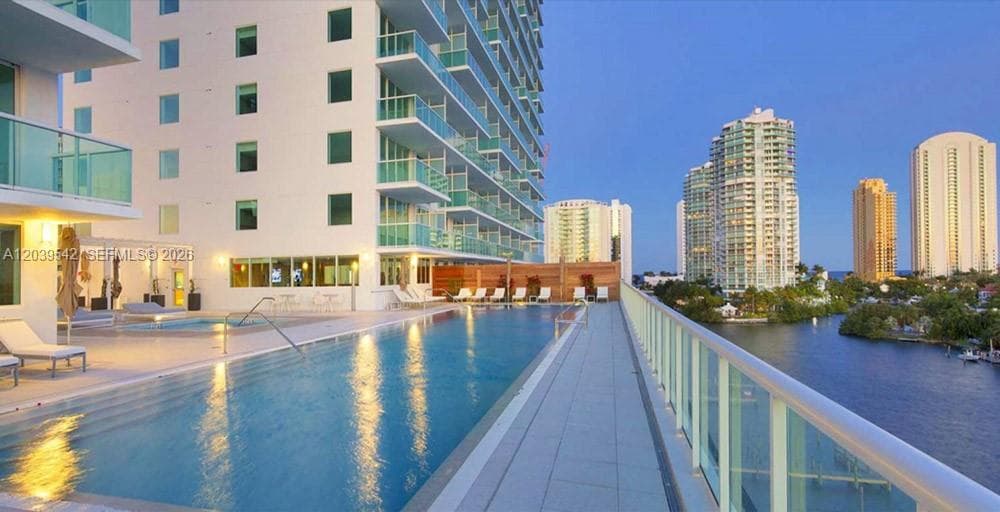 400 Sunny Isles Blvd #1817 4
