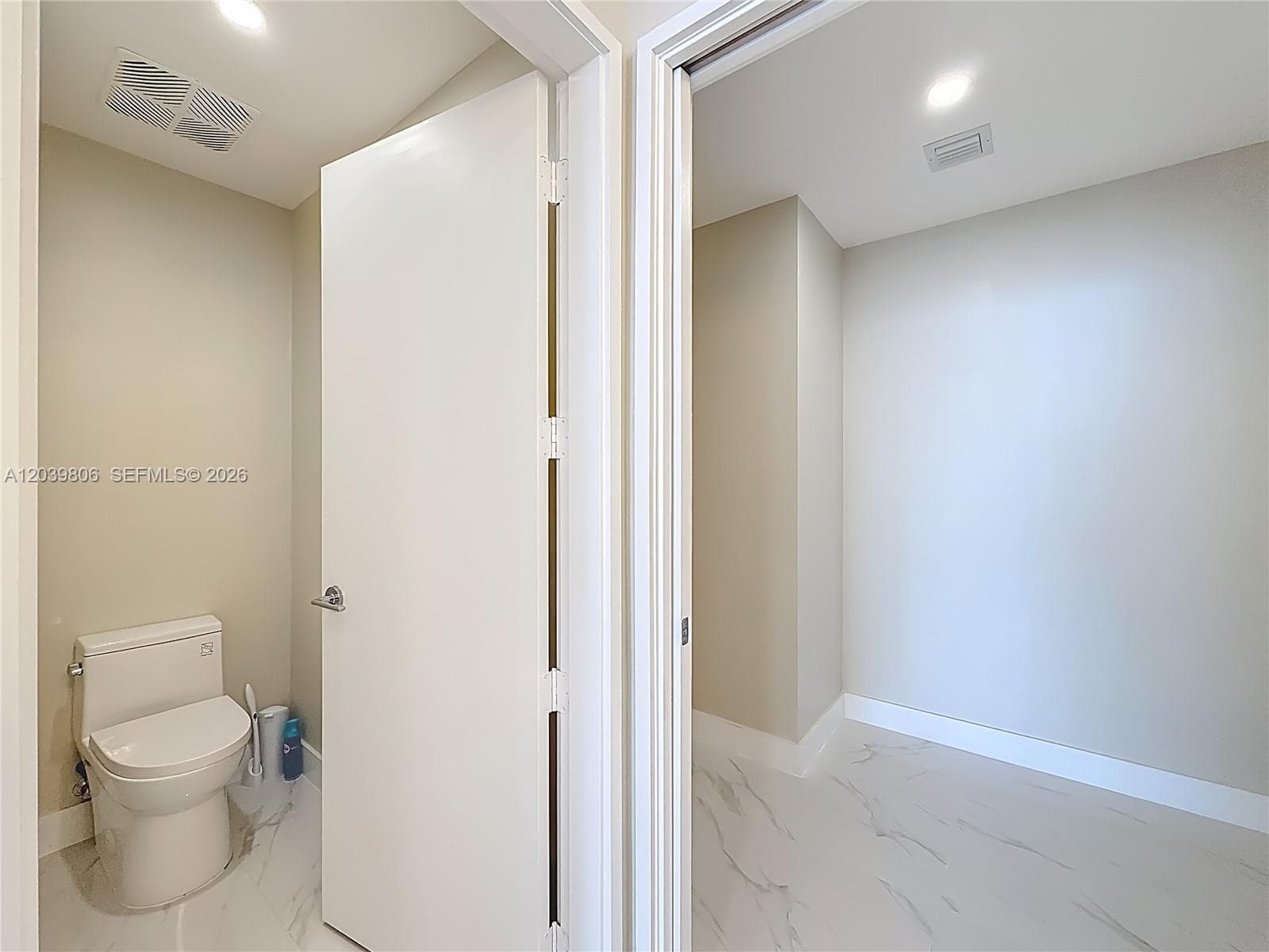 700 NE 24th Street 4904 photo 20