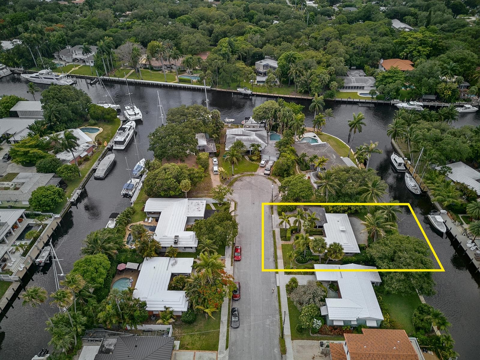 1325 Guava Isle 1