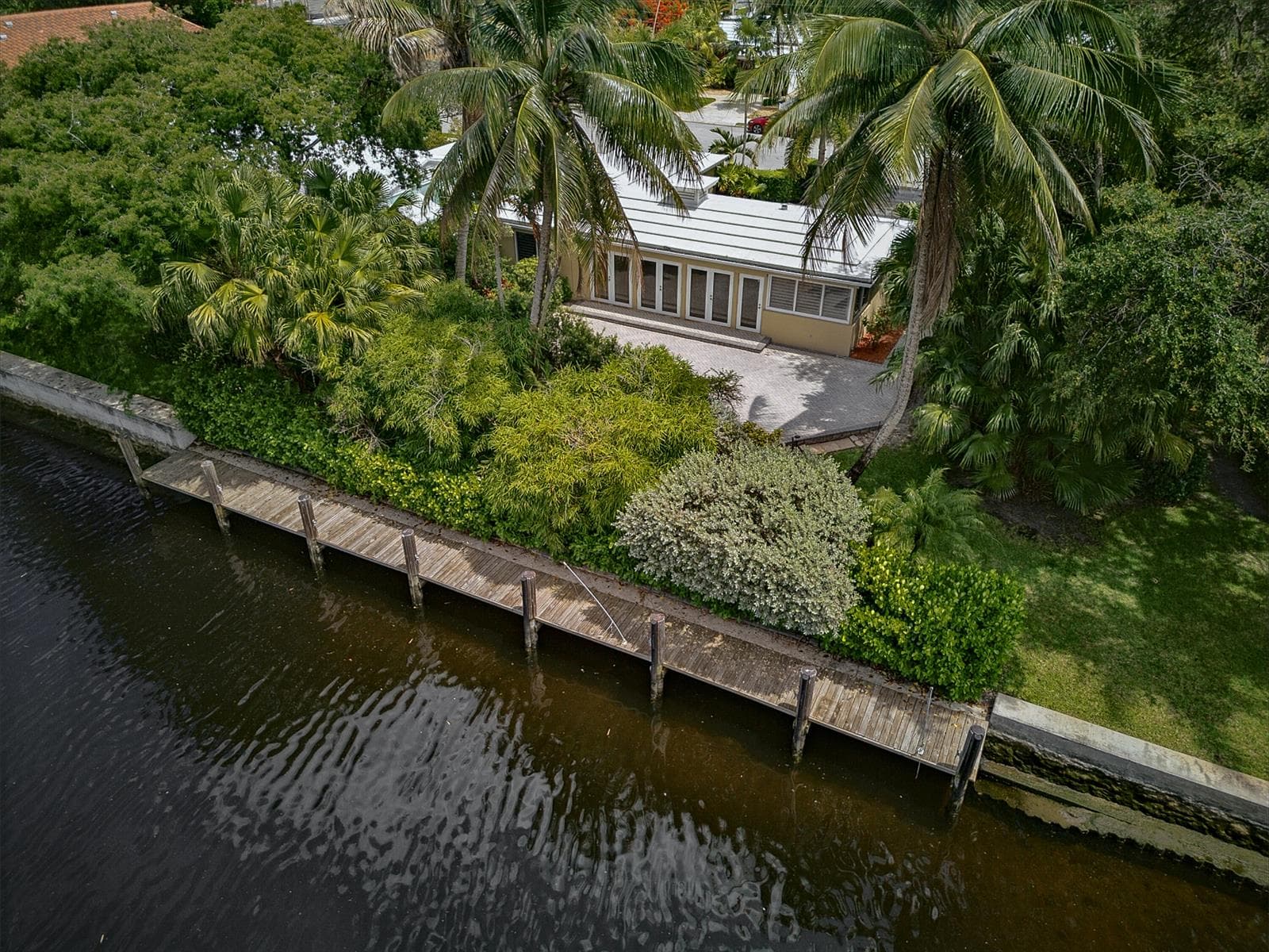 1325 Guava Isle 5