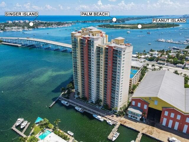 2650 Lake Shore Drive #106 2