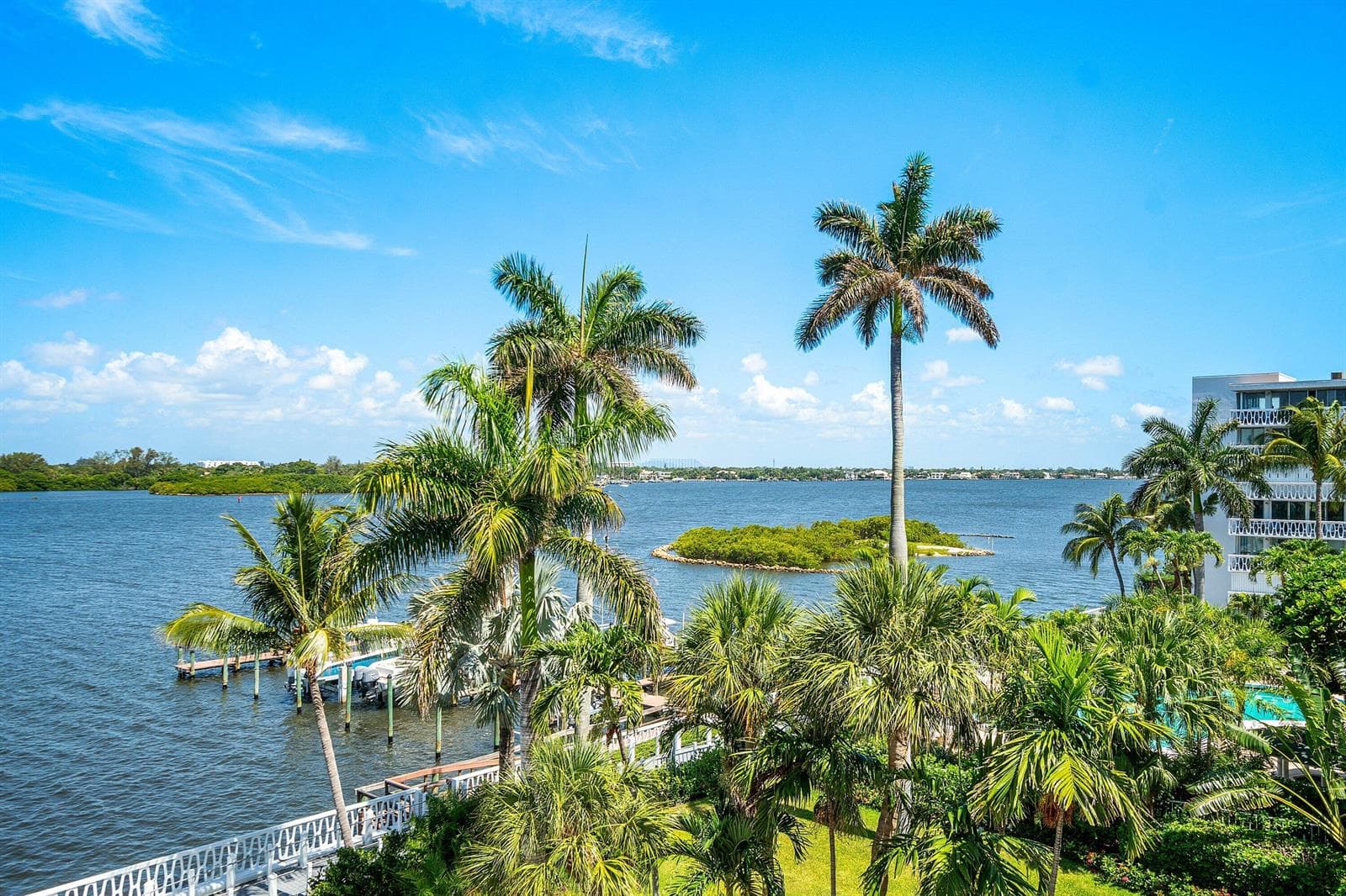 2505 S Ocean Boulevard #515 1