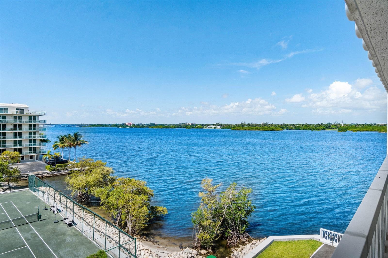2505 S Ocean Boulevard #515 5