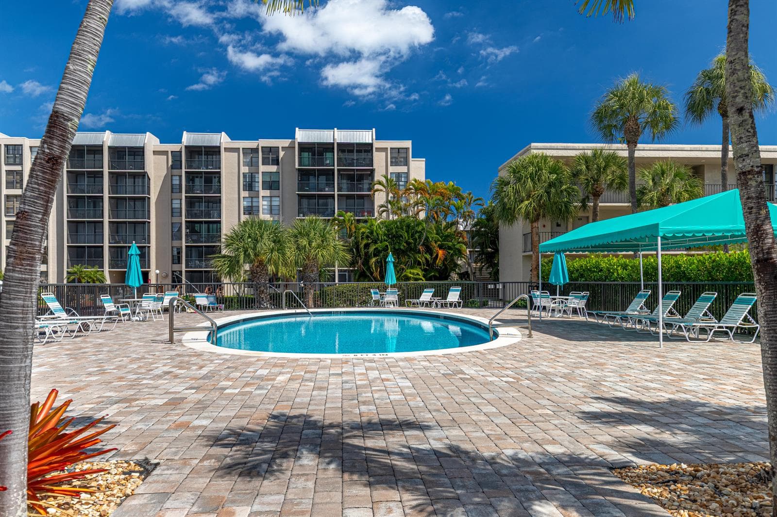 6 Royal Palm Way #211 2