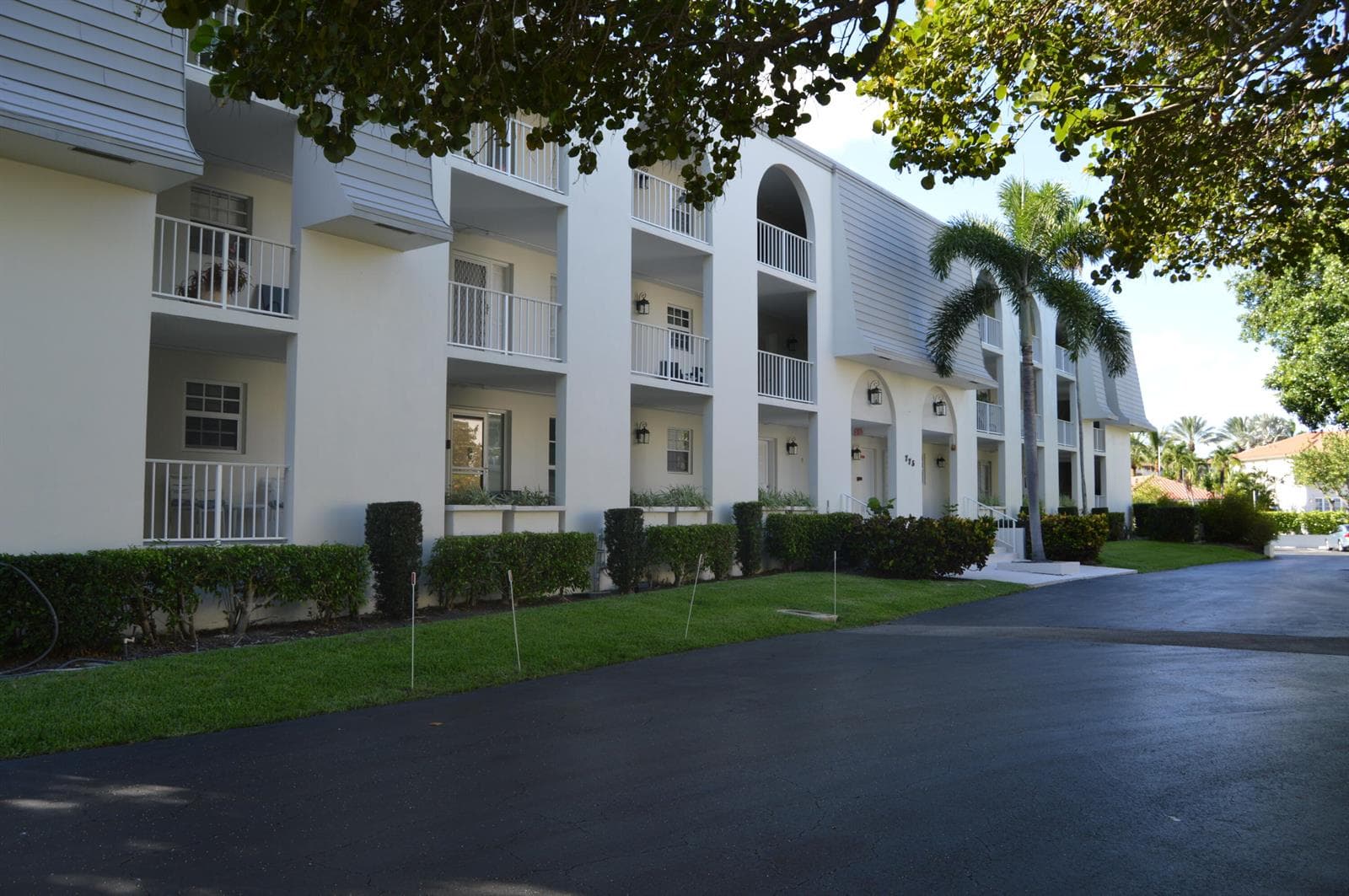 775 Jeffery Street #5-303 1
