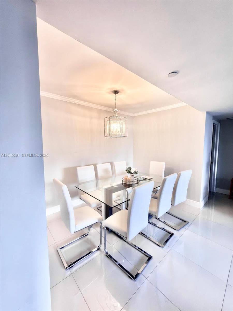 3610 Yacht Club Dr #215 3
