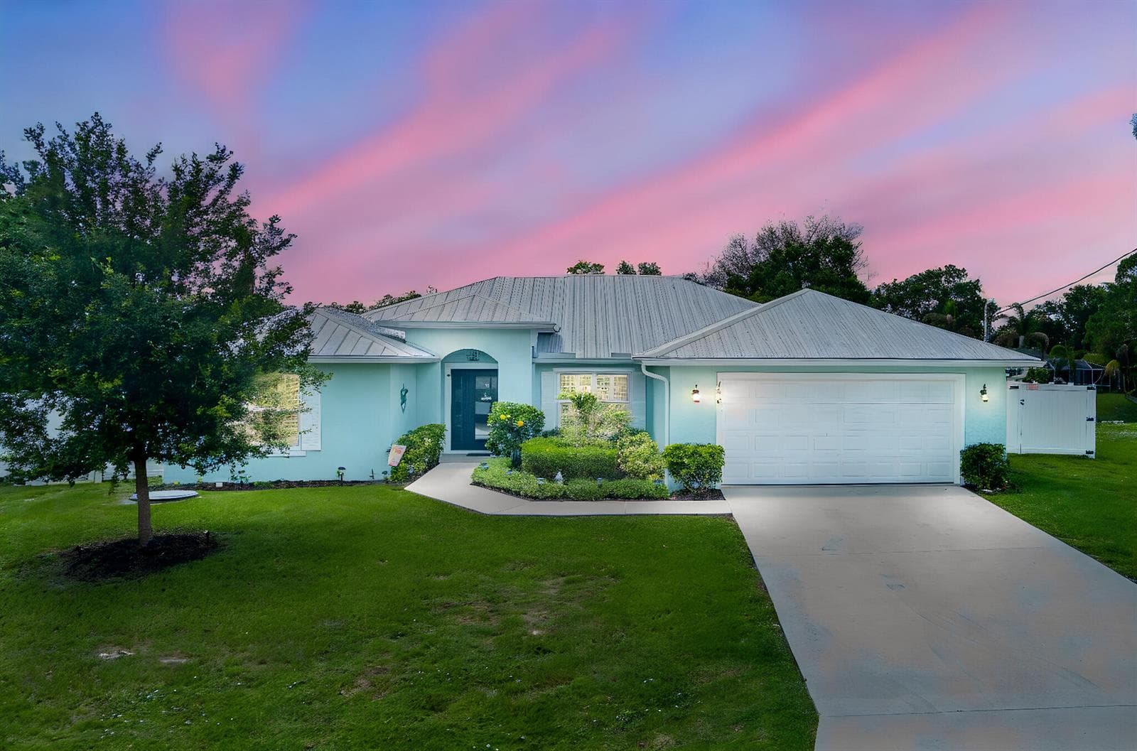186 NE Dominican Terrace 1