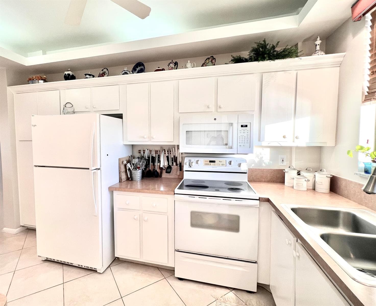 100 Paradise Harbour Boulevard #506 2