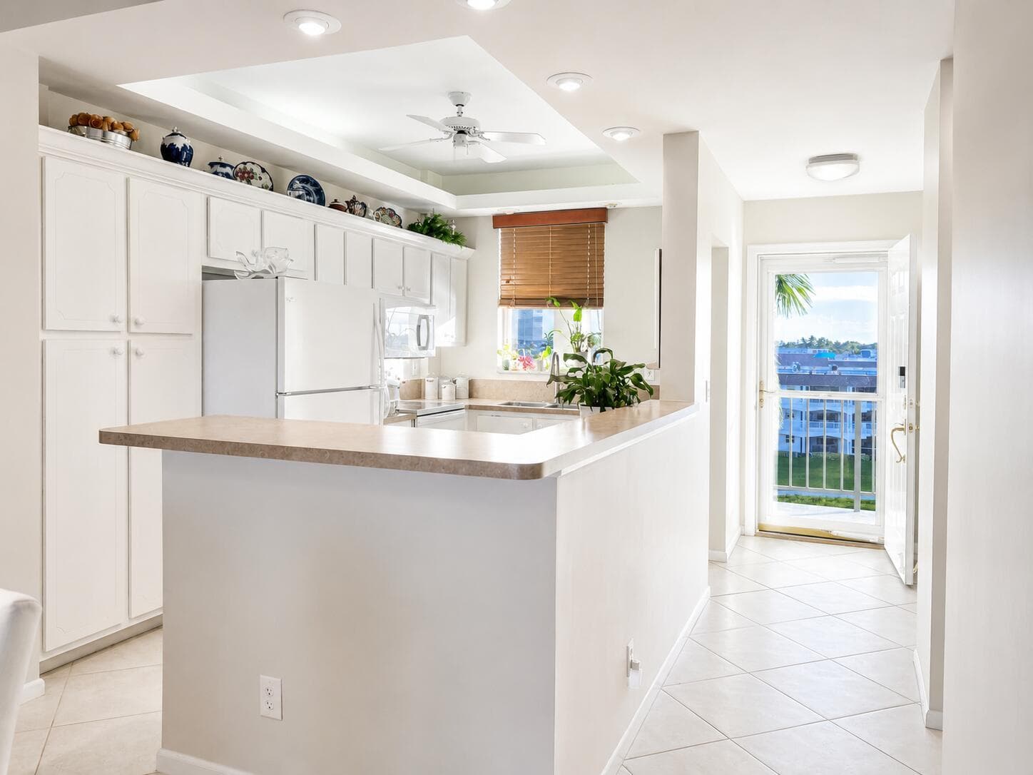 100 Paradise Harbour Boulevard #506 1