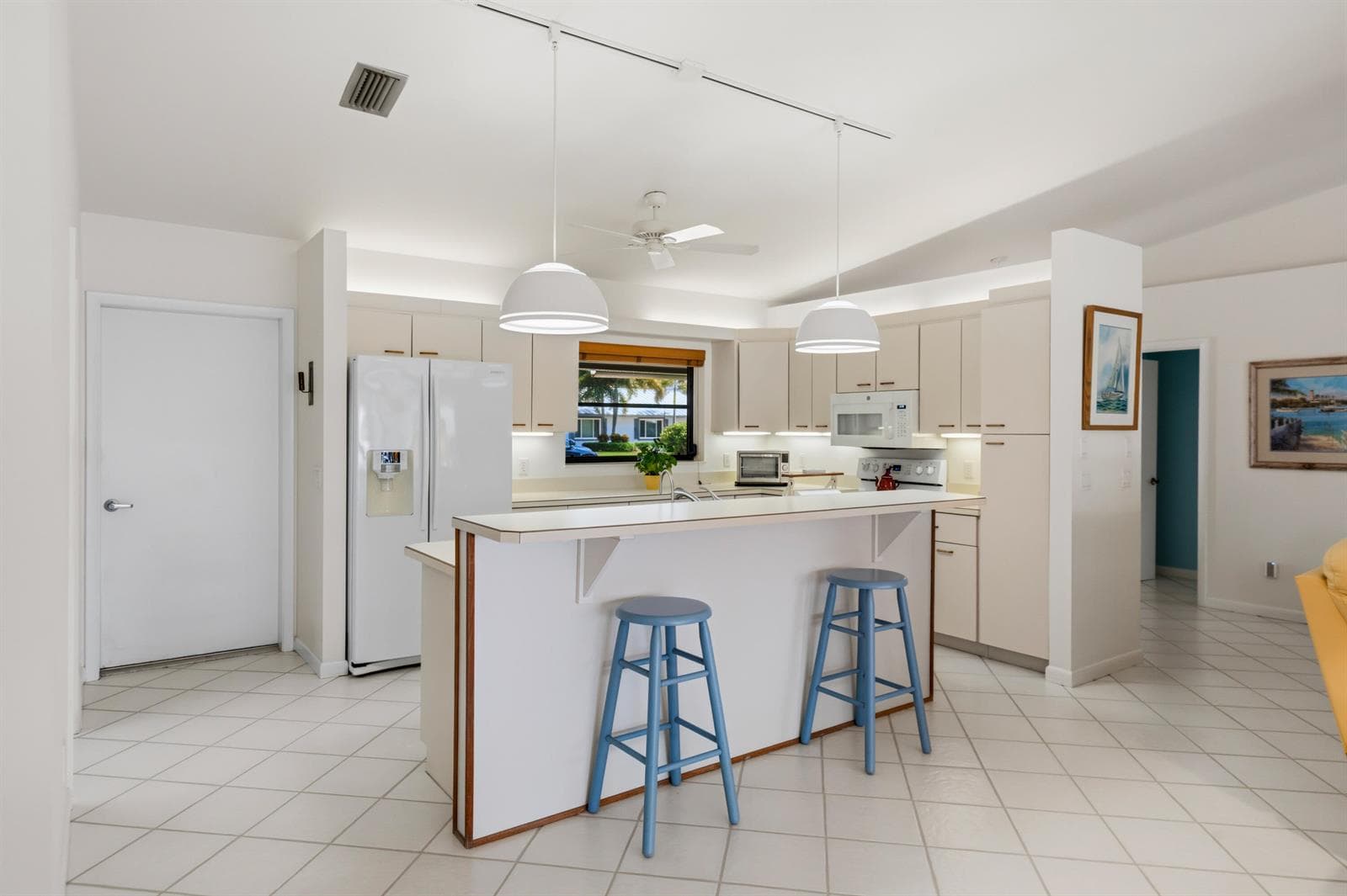 1604 SW Seagull Way photo 10