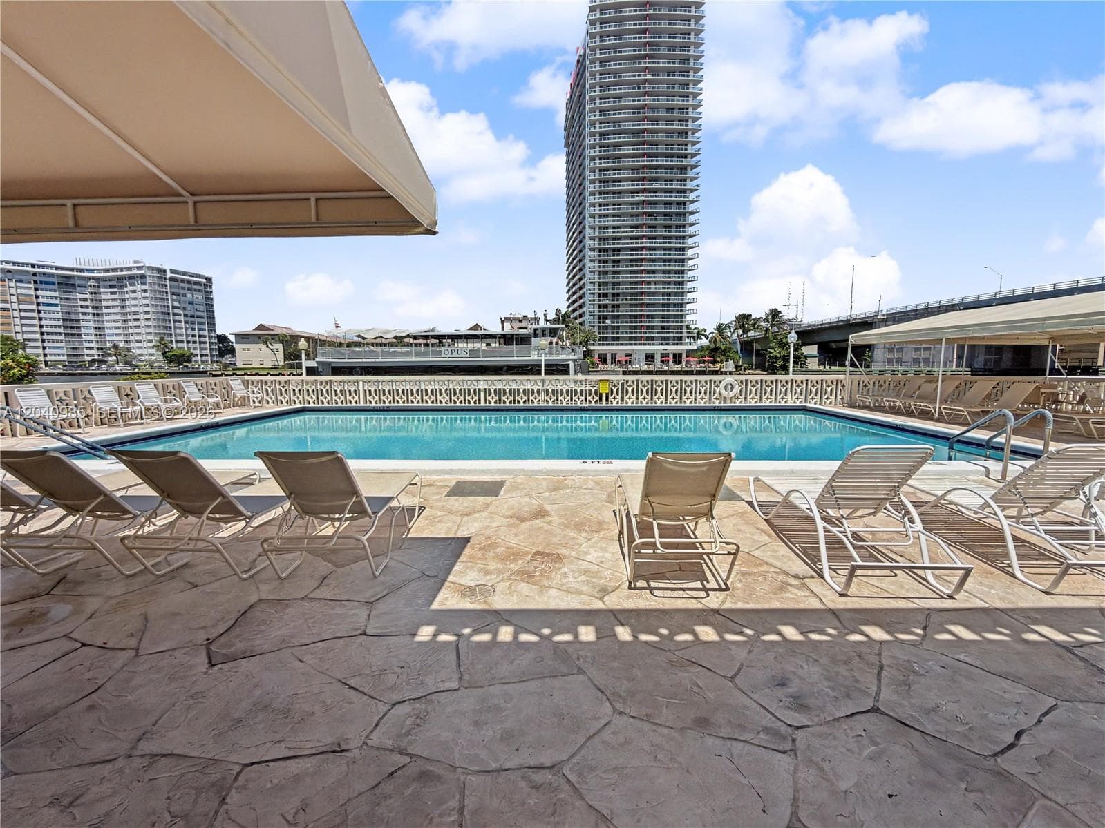 1817 S Ocean Dr 620 photo 19