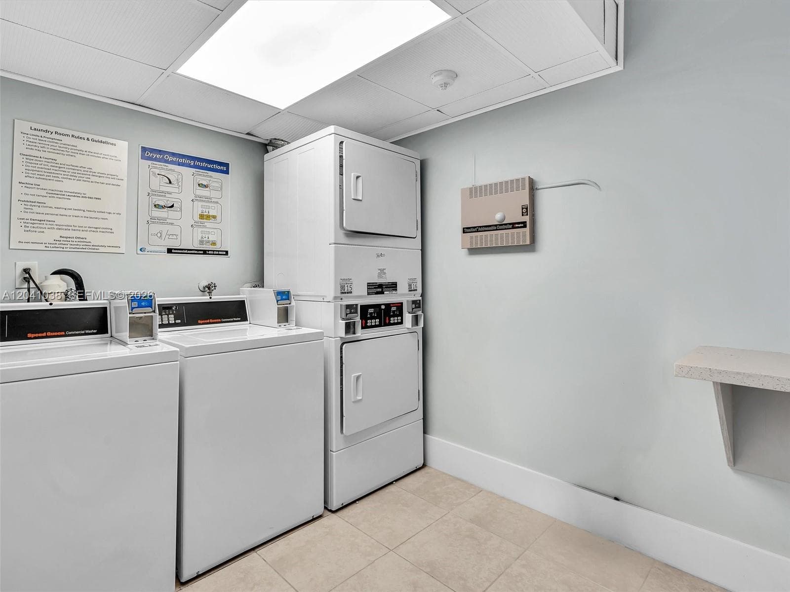 2020 NE 135th St 601 photo 22