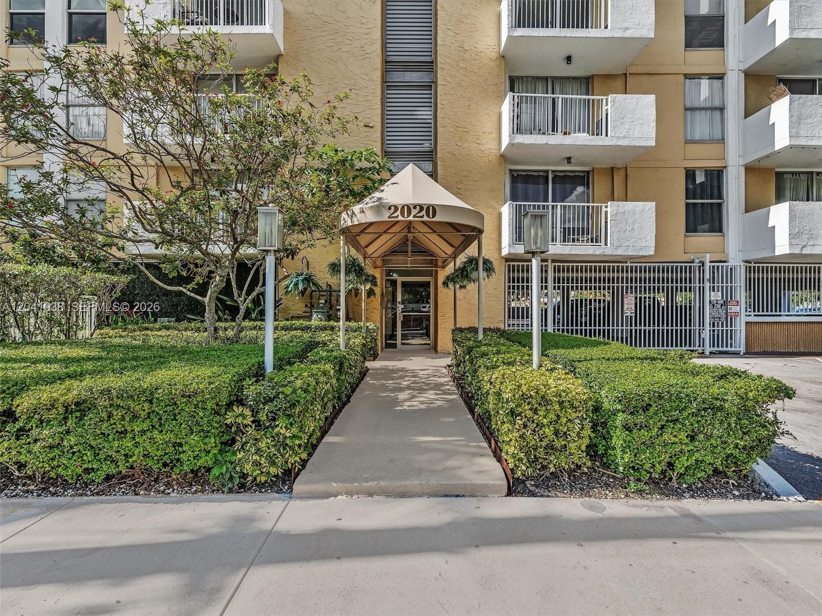 2020 NE 135th St #601 4