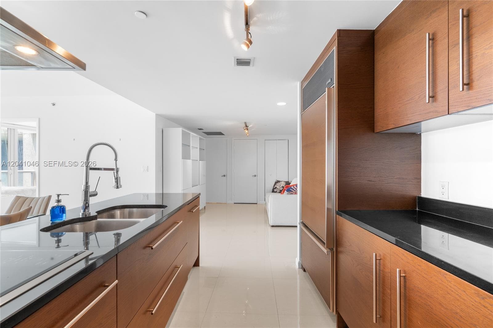 495 Brickell Ave BAY807 photo 19